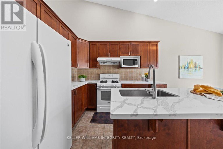 28238837/148-rodeo-drive/longfields/ottawa/ontario/K2J5K7_17
