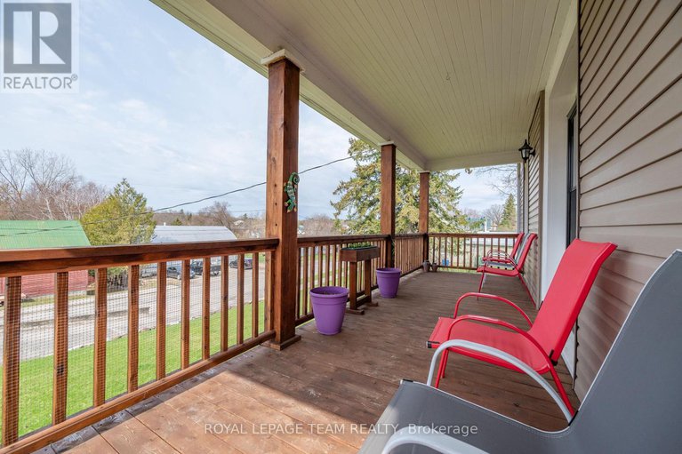 28601019/81-york-street/lanark-highlands-lanark-village/lanark-highlands/ontario/K0G1K0_18