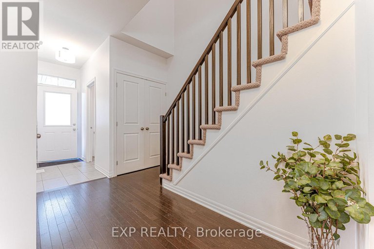 28328665/137-hawkeswood-drive/riverside-southgloucester-glen/ottawa/ontario/K4M0E6_10