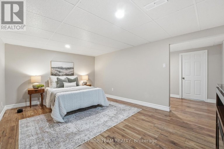 29452274/67-castlefrank-road/glencairnhazeldean/ottawa/ontario/K2L2E6_42