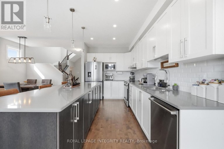 29671638/208-mountain-sorrel-way/avalon-west/ottawa/ontario/K4A1H2_6