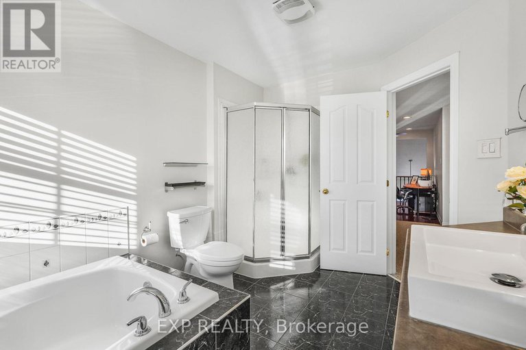 29386918/2092-melette-crescent/avalon-east/ottawa/ontario/K4A4X2_23