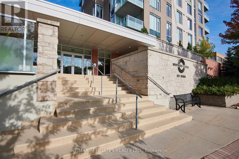 28977226/407-575-byron-avenue/mckellarhighland/ottawa/ontario/K2A1R7_5