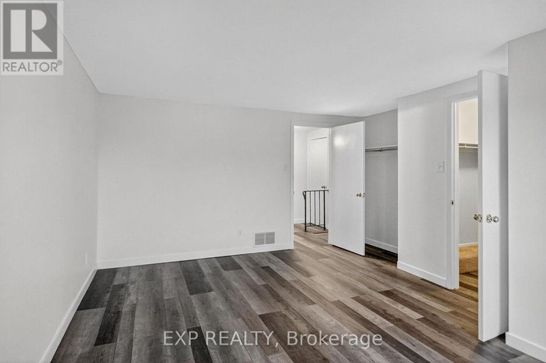 29054147/109-theresa-private/heron-gateindustrial-park/ottawa/ontario/K1V0E7_24