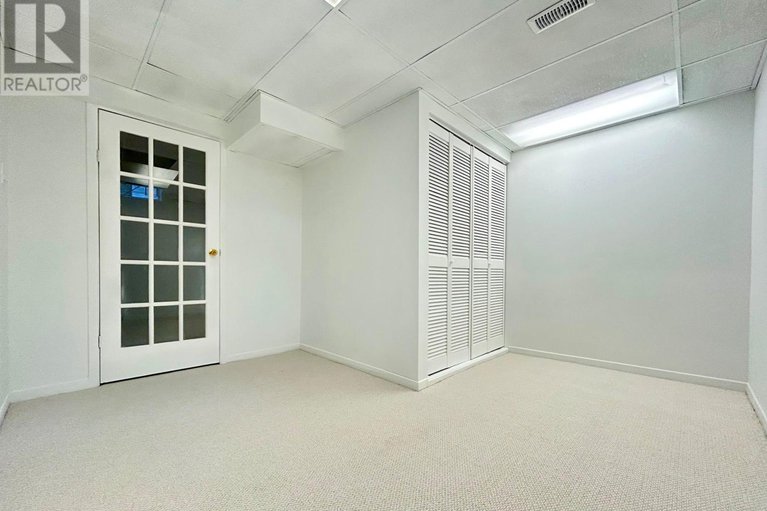 28730911/77-seabrooke-drive/glencairnhazeldean/ottawa/ontario/K2L2K4_44