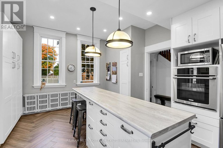 29254147/298-barr-street/renfrew/renfrew/ontario/K7V1J8_16