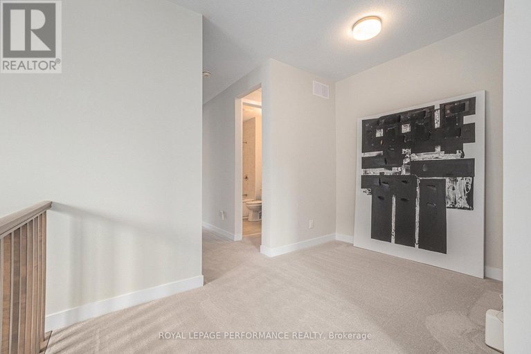 29633972/233-beaugency-street/orleans-village/ottawa/ontario/K1W0T2_17