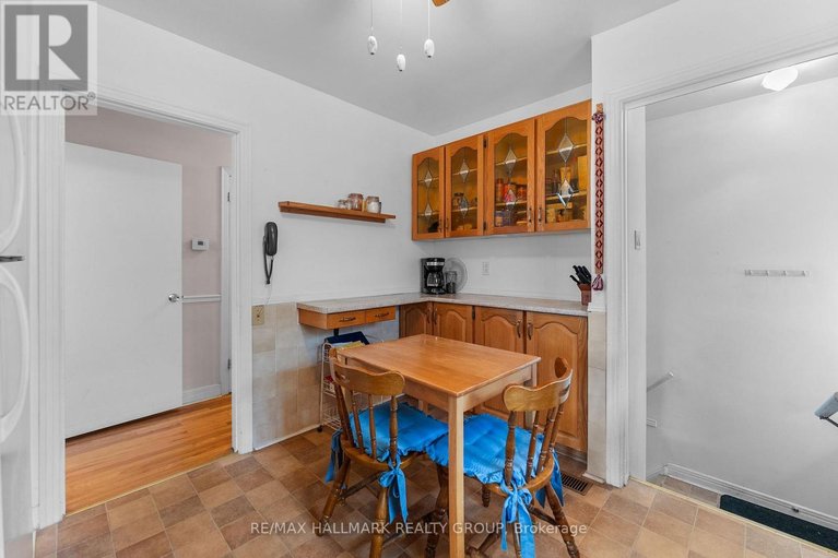 29657775/2075-neepawa-avenue/carlingwood/ottawa/ontario/K2A3L7_20