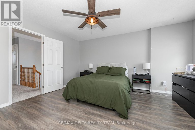 29328133/152-ludlowe-street/fallingbrookgardenway-south/ottawa/ontario/K4A5C7_16