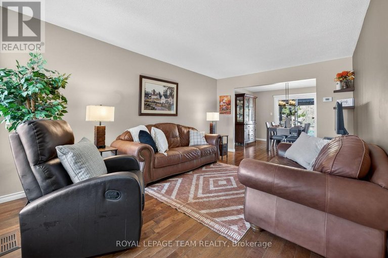 29637004/161-springwater-drive/bridlewood/ottawa/ontario/K2M1Z9_6