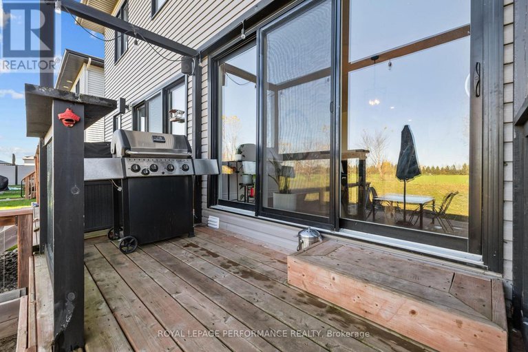 29039549/279-belfort-street/embrun/russell/ontario/K0A1W0_36