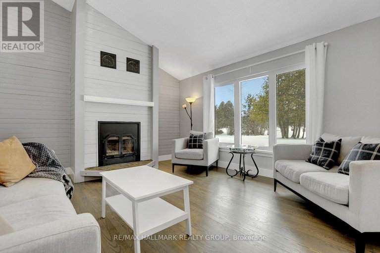 29496825/131-delaney-drive/huntley-ward-south-west/ottawa/ontario/K0A1L0_3