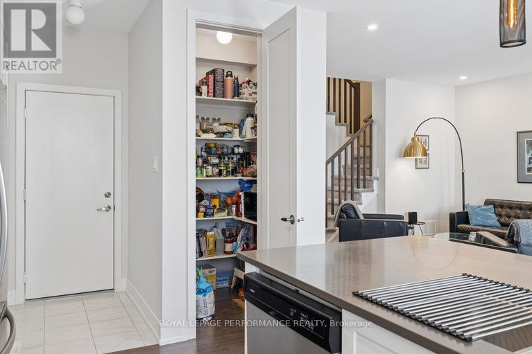 29445573/644-crevier-walk/orleans-village/ottawa/ontario/K1W0M7_28