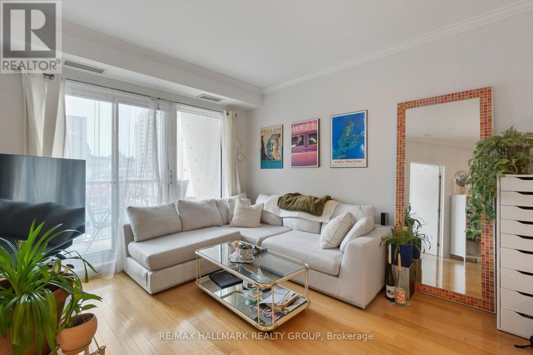 28484234/706-200-rideau-street/sandy-hill/ottawa/ontario/K1N5Y1_14