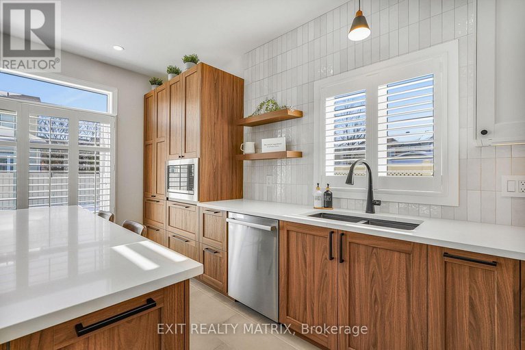 29367173/1183-mulder-avenue/fallingbrookgardenway-south/ottawa/ontario/K4A4H2_21