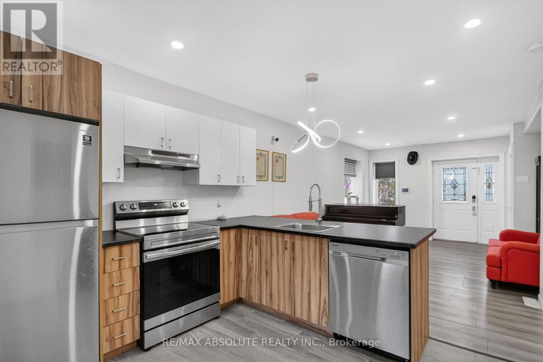 29171817/147-longpre-street/vanier/ottawa/ontario/K1L7J5_11