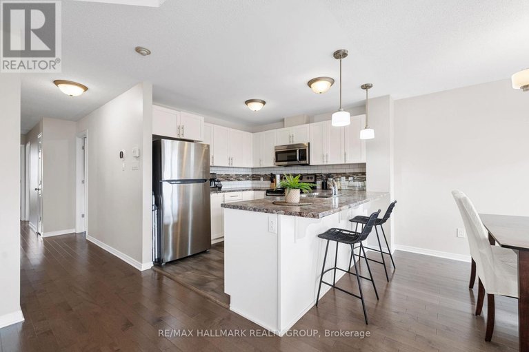 28552727/7-486-via-verona-avenue/longfields/ottawa/ontario/K2J6B3_9