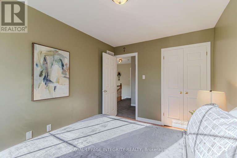 28943589/4316-owl-valley-drive/riverside-southgloucester-glen/ottawa/ontario/K1V1L3_26