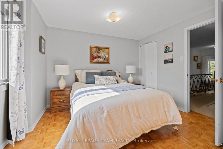 28900932/2486-regina-street/lincoln-heights/ottawa/ontario/K2B6X5_27
