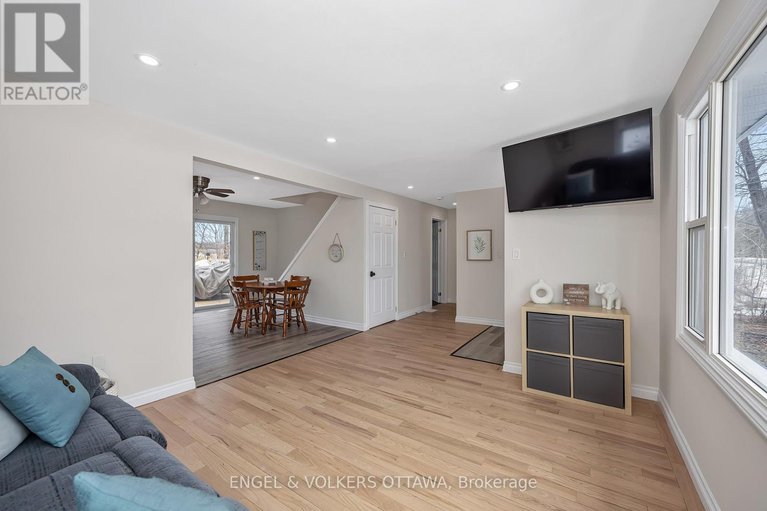 29458727/4868-ferry-road/fitzroy/ottawa/ontario/K0A1X0_11