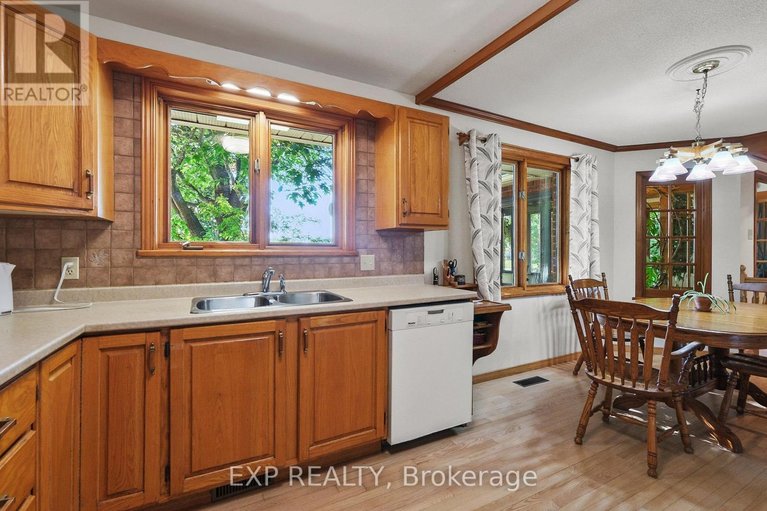 29449389/9185-ray-wilson-road/osgoode-twp-east-incl-kenmore/ottawa/ontario/K0A2P0_18