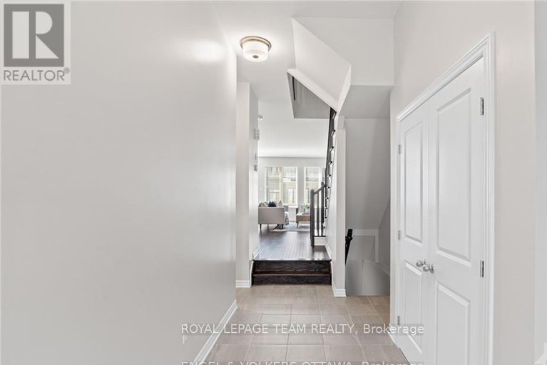 29038271/165-angelonia-crescent-e/blossom-parkkemp-parkfindlay-creek/ottawa/ontario/K1T0Y5_2