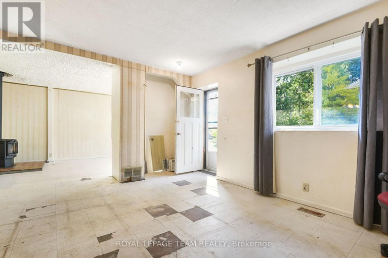 28871191/161-rivington-street/carp/ottawa/ontario/K0A1L0_6