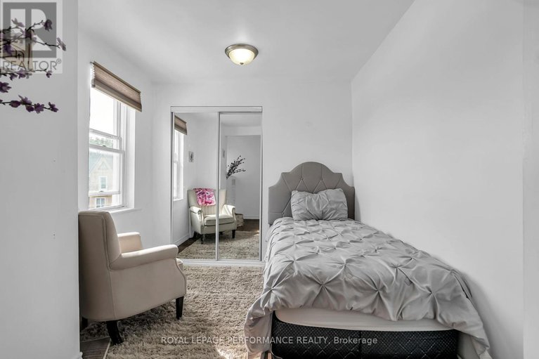 28536713/149-dominion-street-s/alexandria/north-glengarry/ontario/K0C1A0_25