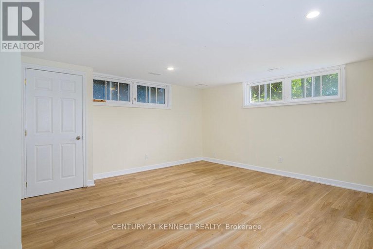 28656058/1666-fisher-avenue/borden-farmstewart-farmcarleton-heightsparkwood-hills/ottawa/ontario/K2C1X7_24