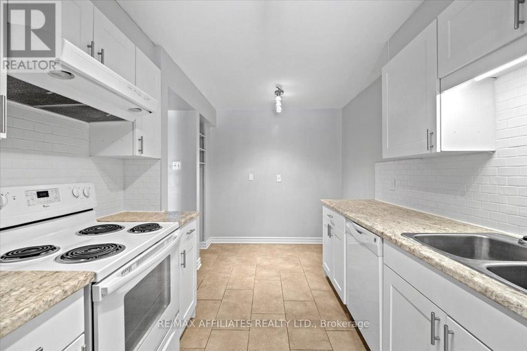 29094492/1938-ashmont-street/chapel-hill/ottawa/ontario/K1C7B9_16