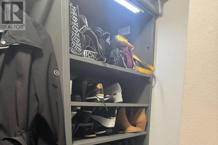 29428180/589-pepperville-crescent/emerald-meadowstrailwest/ottawa/ontario/K2M0E7_25