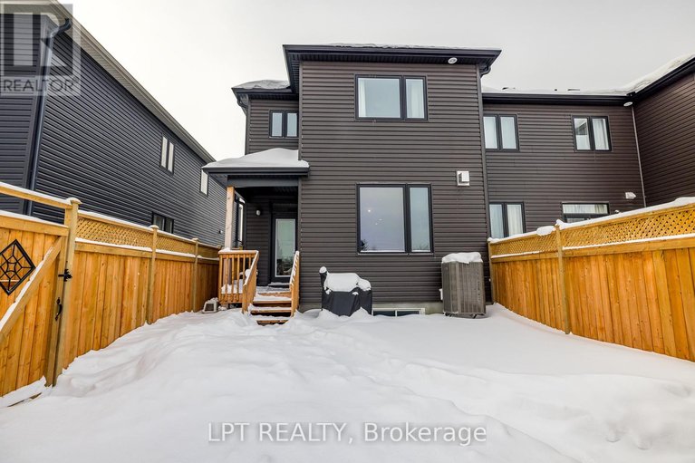 29305394/618-fisher-street/north-grenville-twp-kemptville-south/north-grenville/ontario/K0G1J0_18