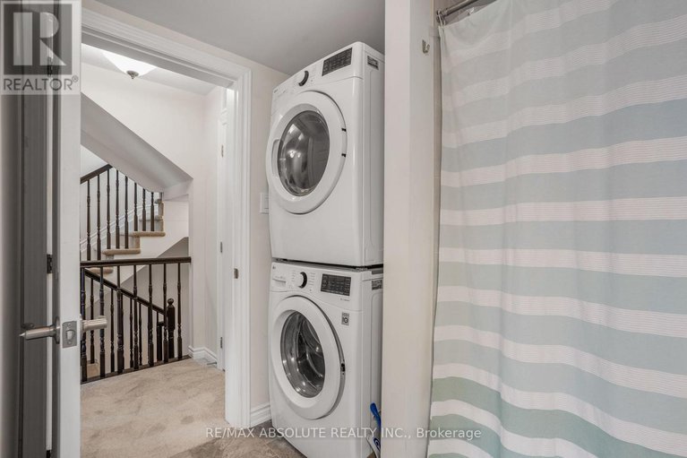 29213898/605-makwa-private/cfb-rockcliffe-and-area/ottawa/ontario/K1K5A4_19