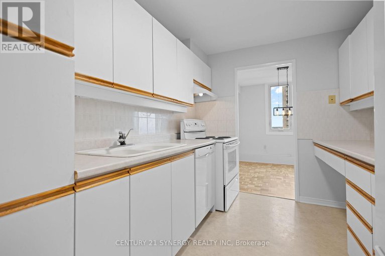 28517735/910-2625-regina-street/britannia/ottawa/ontario/K2B5W8_17