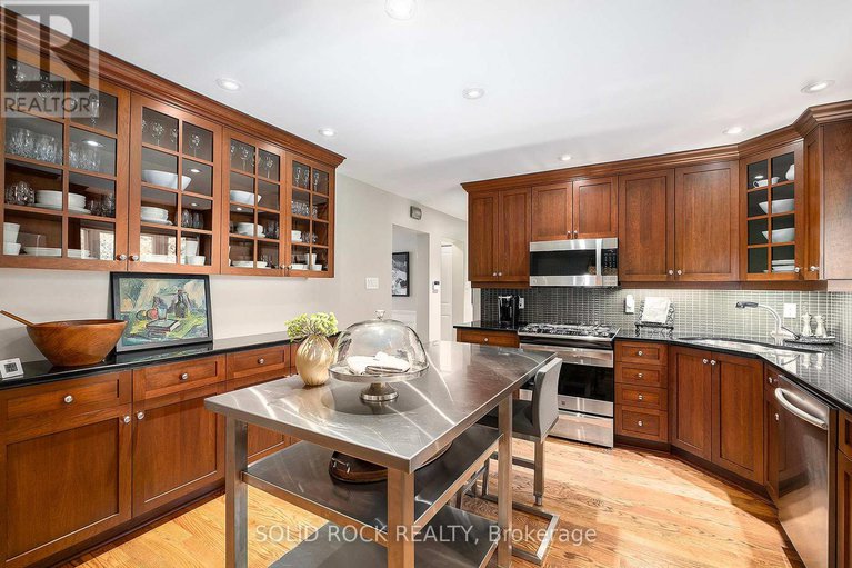 28850982/18-falk-avenue/knollsbrook/ottawa/ontario/K2J1L1_11