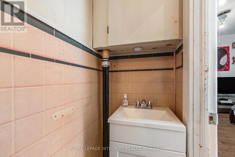 29620888/101-paul-drive/lanark-highlands-lanark-village/lanark-highlands/ontario/K0G1K0_10