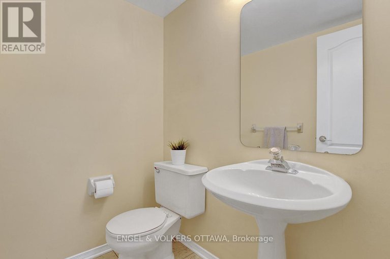 29460992/7-condie-street-w/centrepointe/ottawa/ontario/K2G5M3_23