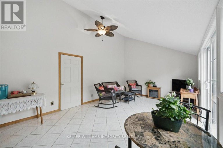 28473726/1954-catherine-street/town-of-rockland/clarence-rockland/ontario/K4K1H6_20
