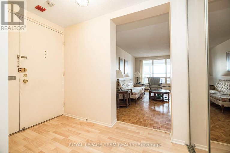 29662214/701-1356-meadowlands-drive-e/borden-farmstewart-farmcarleton-heightsparkwood-hills/ottawa/ontario/K2E6K6_3