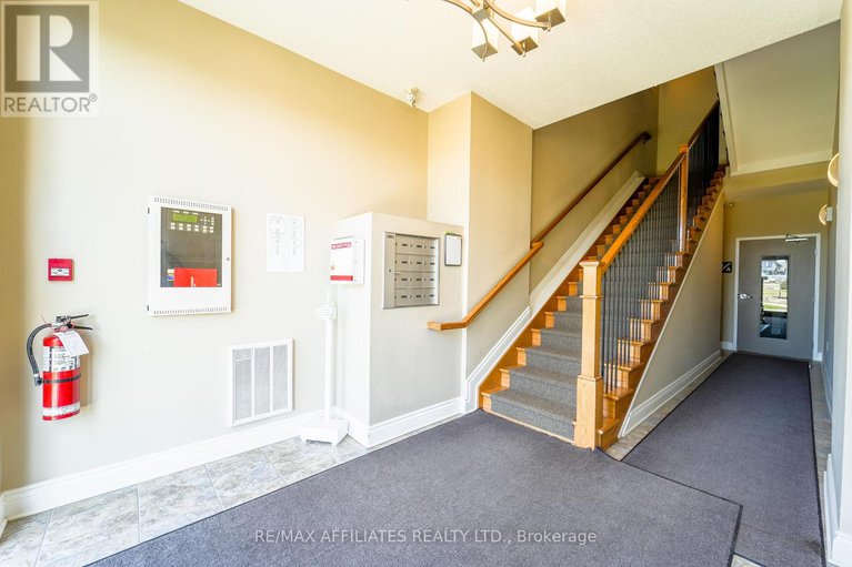 28229405/201-220-janka-private/emerald-meadowstrailwest/ottawa/ontario/K2V0E6_4