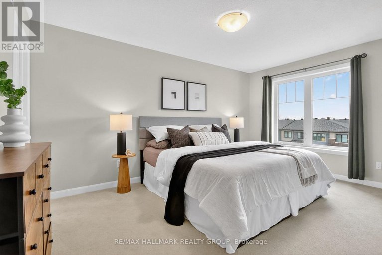 29577723/58-teelin-circle/half-moon-bay/ottawa/ontario/K2J6T9_24