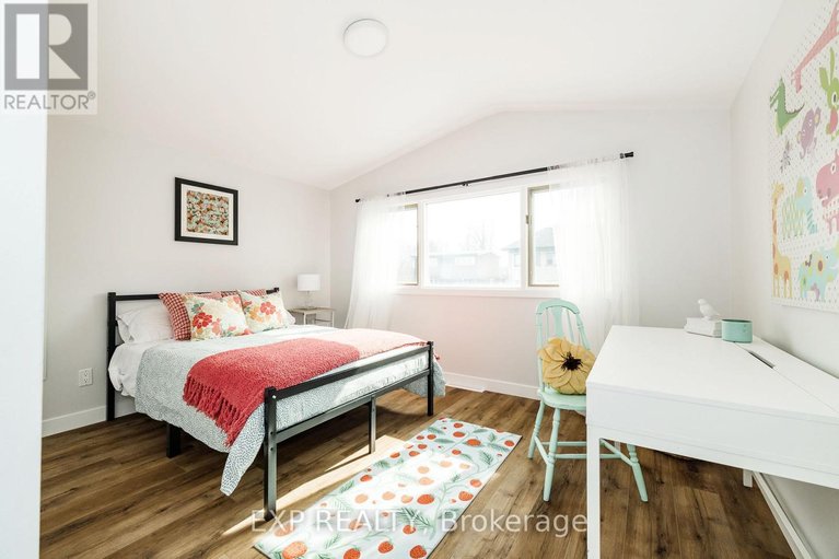 29612594/2196-plesser-street/elmvale-acresurbandale/ottawa/ontario/K1G2X3_21