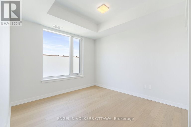 28607787/unit-308-570-de-mazenod-avenue/ottawa-east/ottawa/ontario/K1S5X2_17