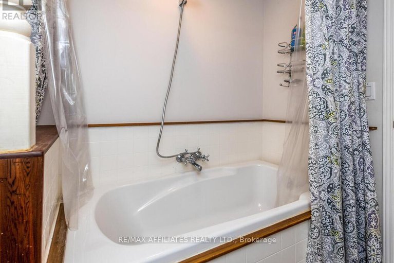 29135749/15-terry-fox-avenue/carleton-place/carleton-place/ontario/K7C4G2_30