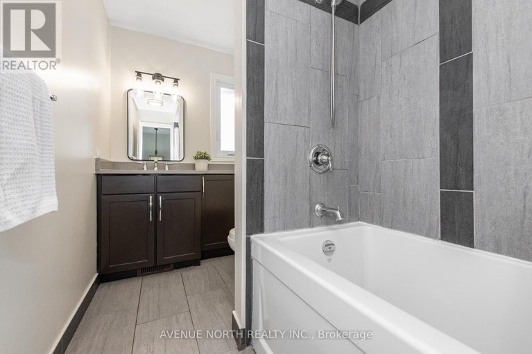 29648629/3028-courtyard-crescent/upper-hunt-club/ottawa/ontario/K1T3R7_27