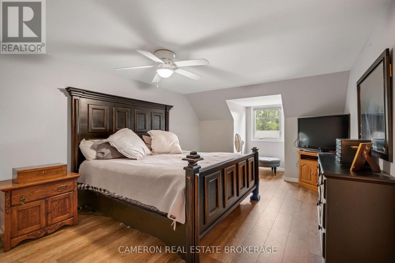28597811/18231-oak-drive/south-glengarry-charlottenburgh-twp/south-glengarry/ontario/K0C2J0_16