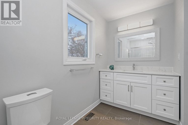 29232171/2177-lenester-avenue/mckellar-heightsglabar-park/ottawa/ontario/K2A4A9_20