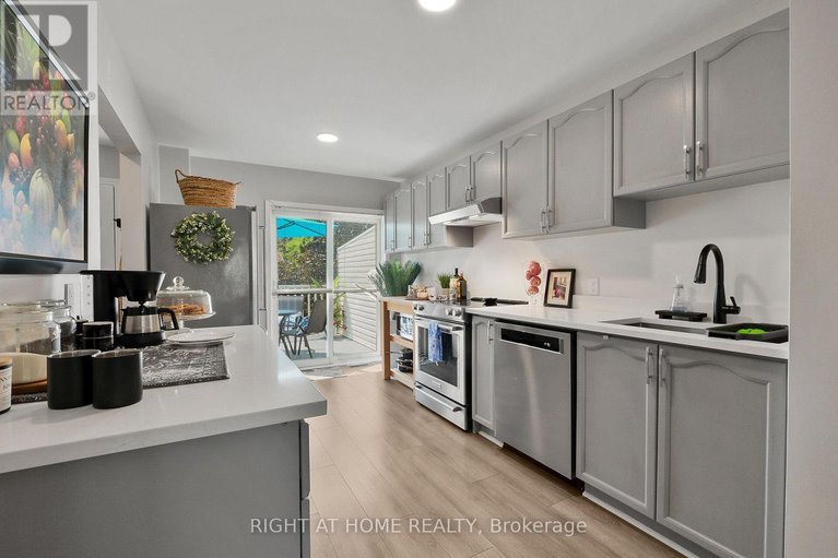 28668515/85-thornbury-crescent/centrepointe/ottawa/ontario/K2G6C4_8