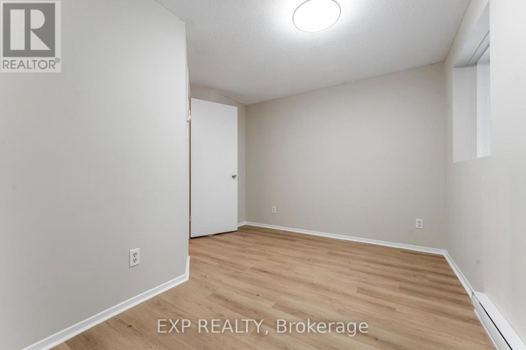 29444282/45a-802-st-andre-drive/hiawatha-parkconvent-glen/ottawa/ontario/K1C4R3_67