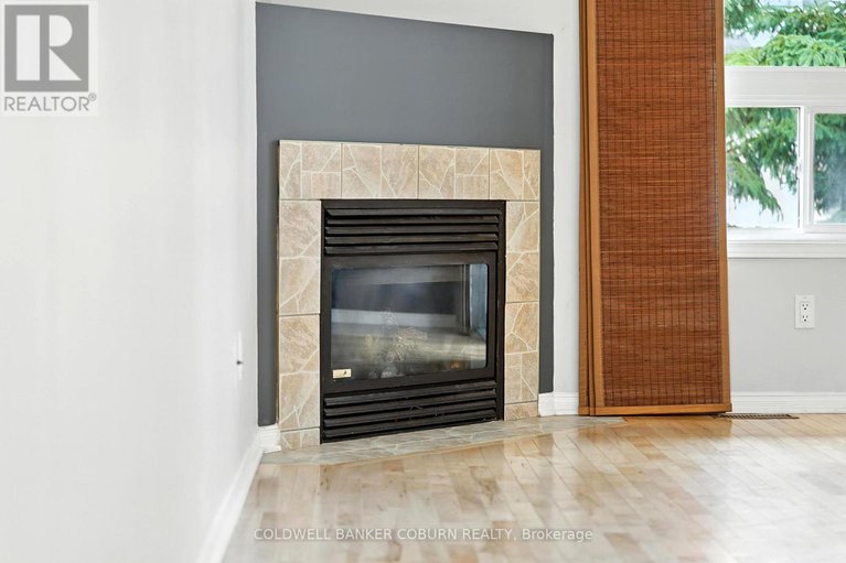 28563592/72-130-berrigan-drive/longfields/ottawa/ontario/K2J0J3_16